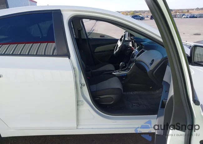 1G1PC5SH8G7179615: 43608337