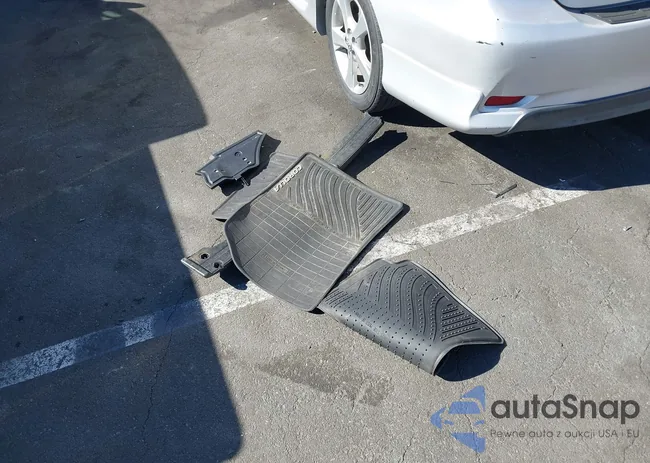 2T1BU4EE9BC602459: 43608350