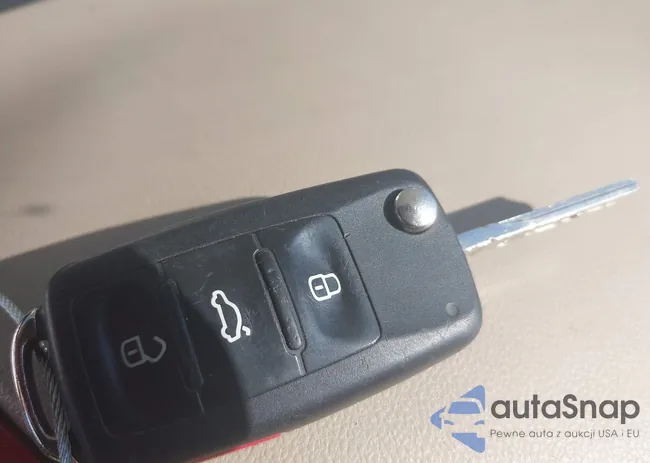 3VW5P7ATXEM801815: 43608390