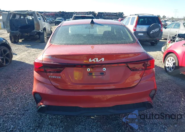 3KPF24AD5NE496649: 43608503