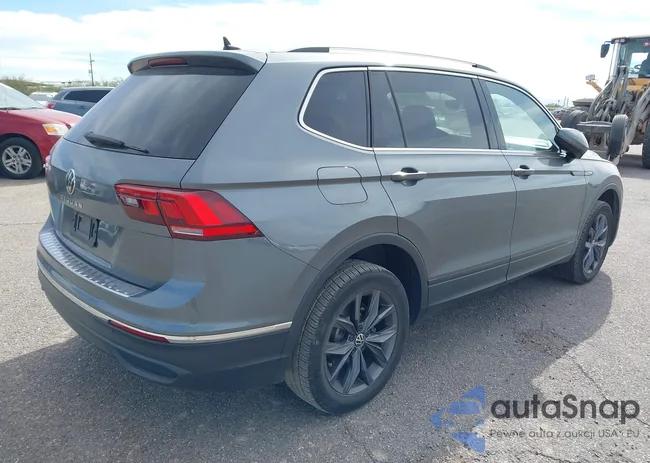 3VV3B7AX4NM126377: 43608584