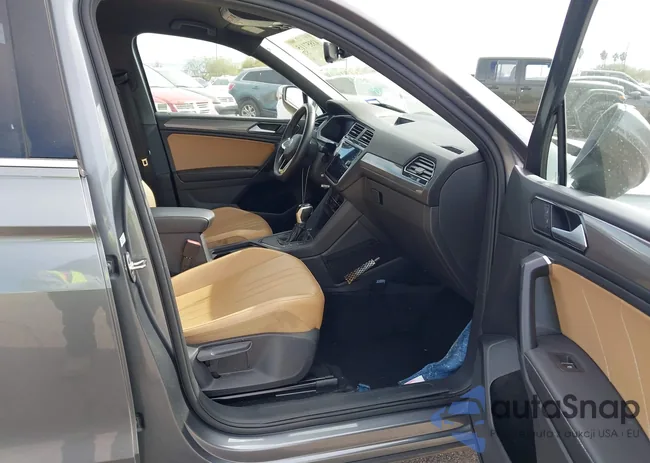 3VV3B7AX4NM126377: 43608584