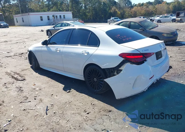 W1KAF4HB9NR045740: 43608629