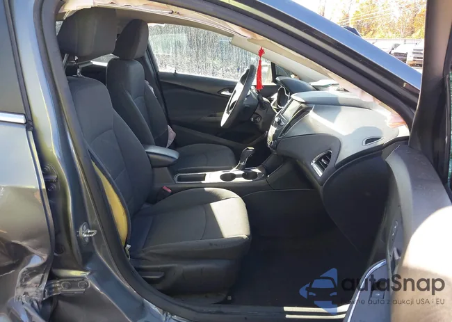 1G1BE5SM7J7238484: 43608635