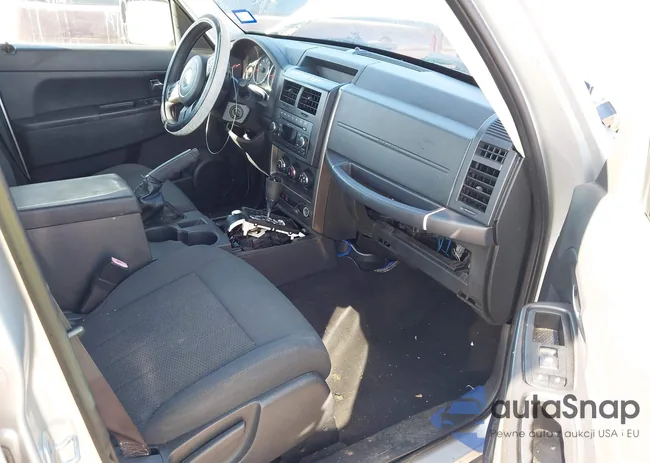 1C4PJMAK6CW121572: 43608715