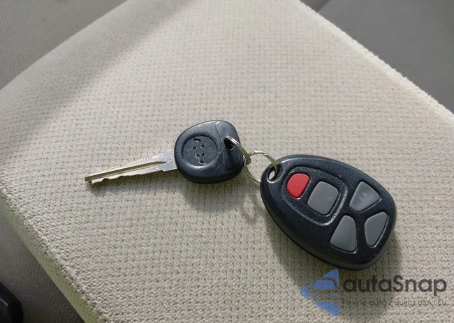 2G1WT58K281298189: 43607902