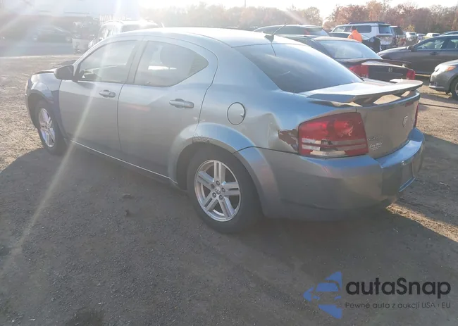 1B3LC56B09N551105: 43607948