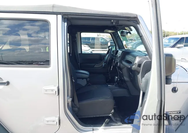 1C4HJWDG4HL576713: 43608059