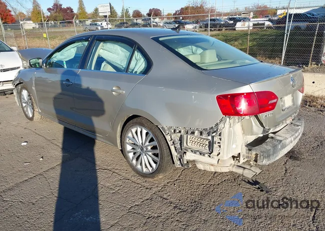 3VWLL7AJ2EM225428: 43608071