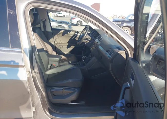 3VV2B7AX0KM017003: 43609533