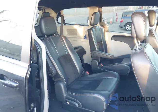 2C4RDGCG3JR299021: 43609660