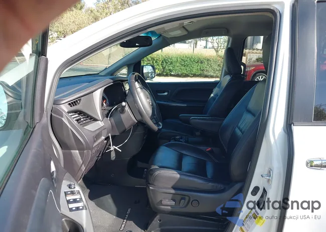 5TDXZ3DC8HS885776: 43609695