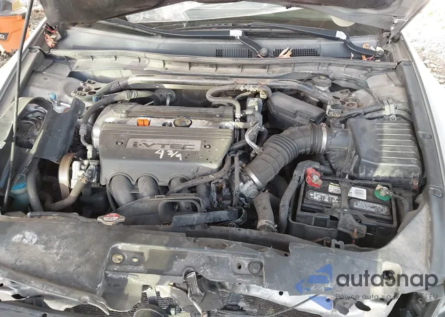 1HGCS12778A011768: 43609824