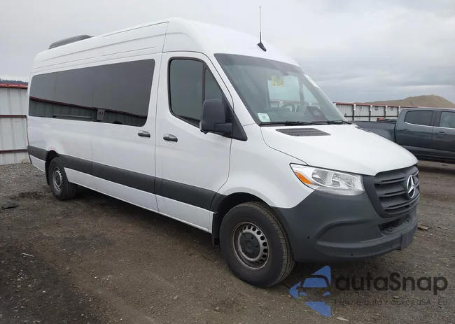 W1Z4KGHY0ST202182: 43609082