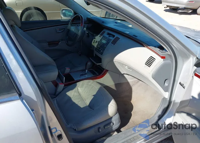 KMHFC46F28A316618: 43610451