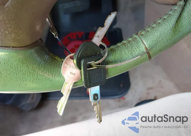 1G3WH55M6RD388952: 43610582