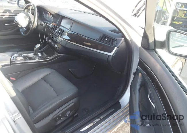 WBA5B1C5XGG551712: 43610198