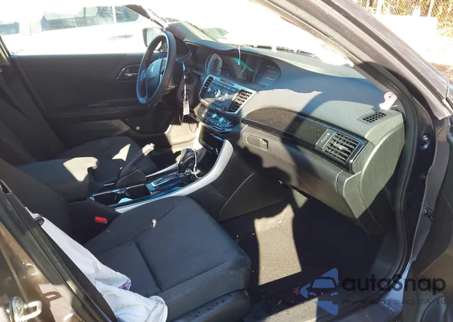 1HGCR2F37GA212335: 43610946