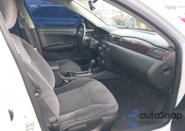 2G1WB5E34E1182925: 43611149