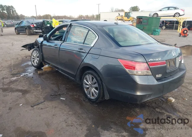 1HGCP2F89BA026287: 43612379