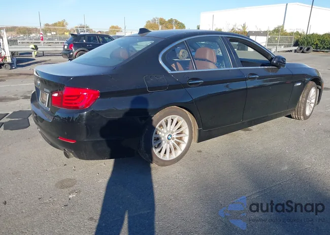 WBAFR7C59DC823432: 43612479