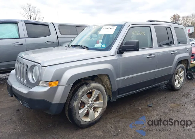 1C4NJPFB0HD183926: 43612482