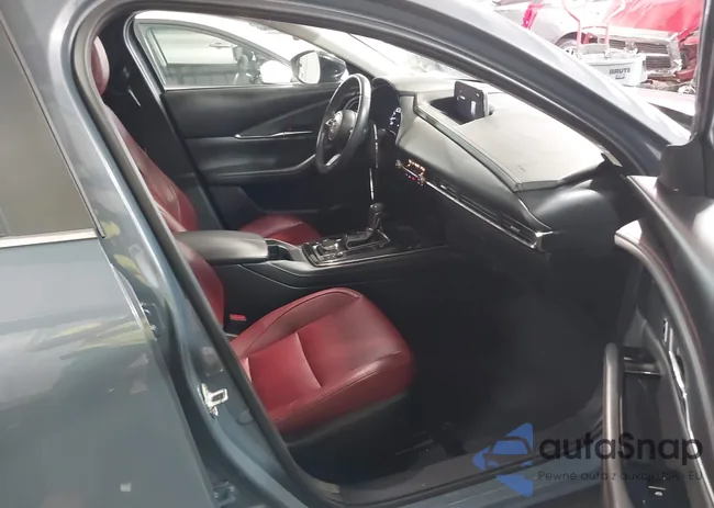 3MVDMBCLXNM409701: 43612562