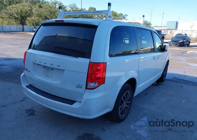 2C4RDGEG0JR220563: 43612848