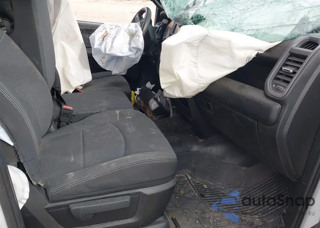 3C6UR5HL3NG350493: 43612074