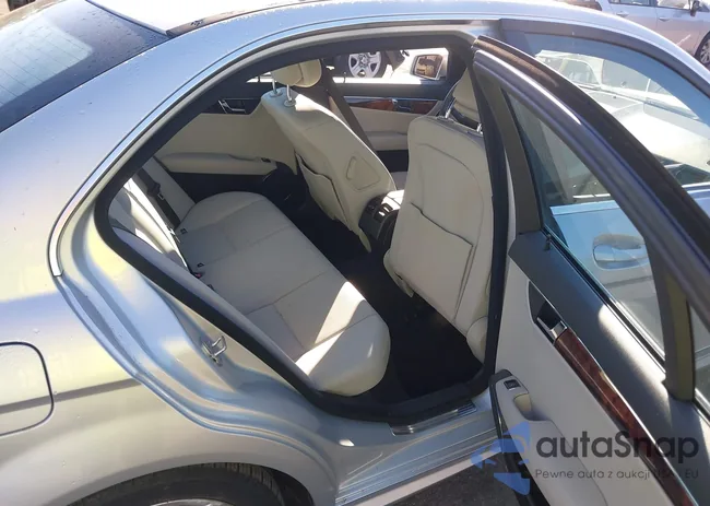 WDDGF5EB0AF442382: 43613352