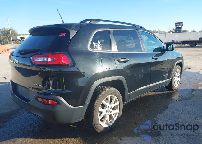 1C4PJLAB7GW293643: 43613438