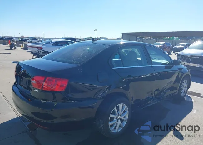 3VWDX7AJ6DM410475: 43613444