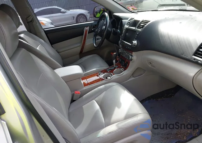 5TDDK3EH8BS092633: 43613483