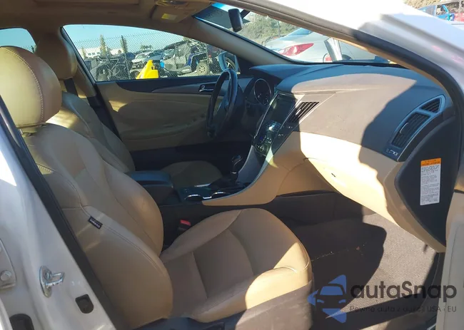 KMHEC4A41FA126114: 43613596