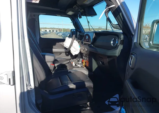 1C4RJXU66RW209037: 43614518