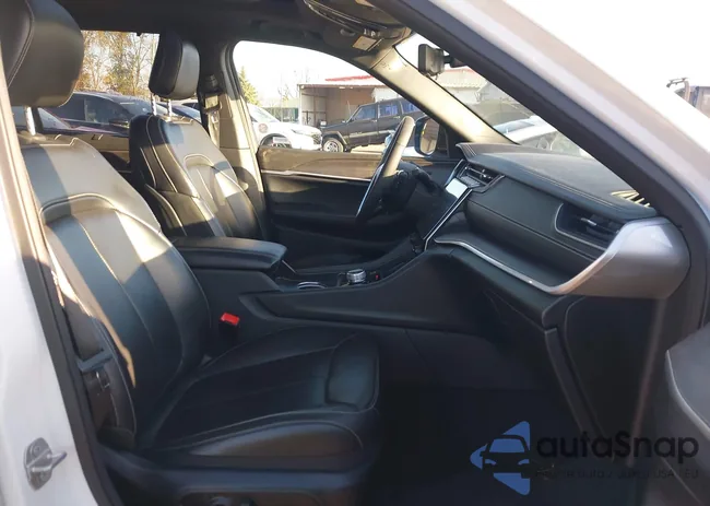 1C4RJKBG4R8549659: 43614744