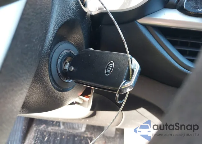 3KPF24AD0KE085395: 43615477