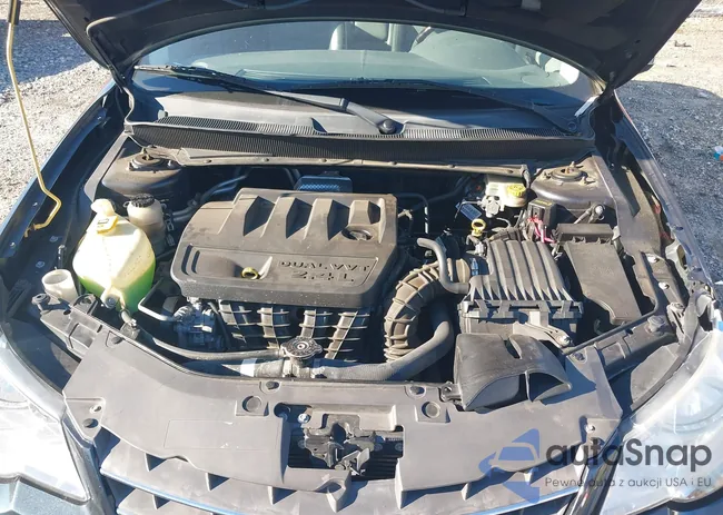 1C3LC66K87N689853: 43615612