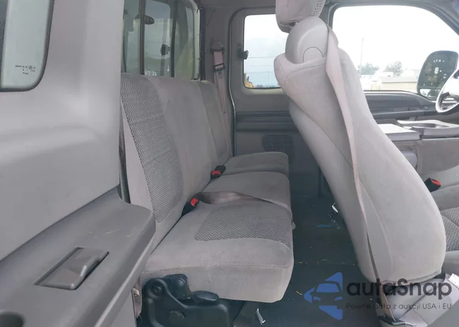 1FTNX21L11EC64256: 43615729