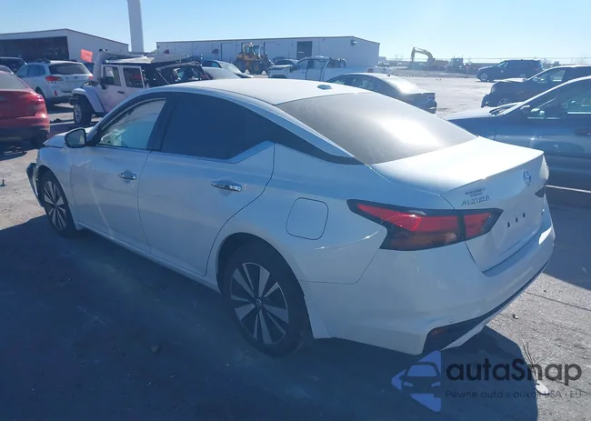 1N4BL4EW5LC200546: 43615767