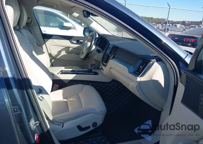 YV4102RK6J1056716: 43614919