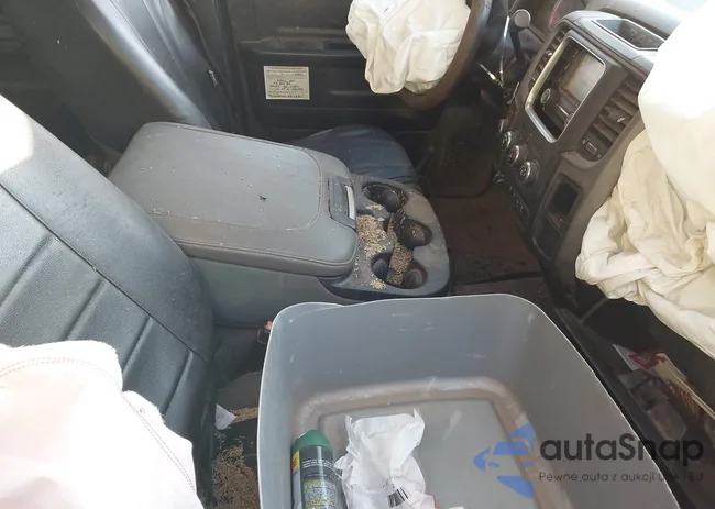 3C6UR5HL9HG718261: 43615024