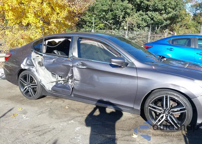 1HGCR2F18HA279591: 43615188