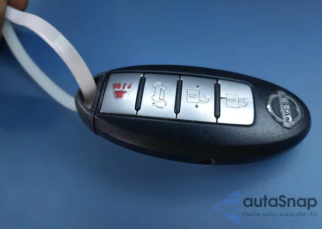 JN8AZ1MW3BW165012: 43616710