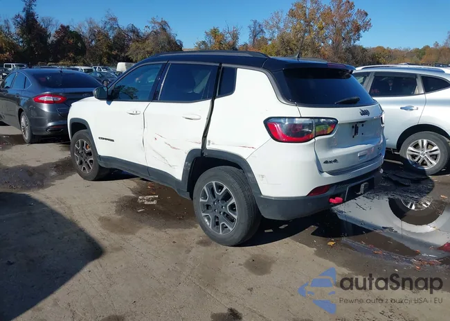 3C4NJDDB9KT727827: 43616717