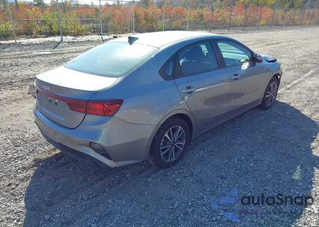 3KPF24AD7RE743921: 43616021