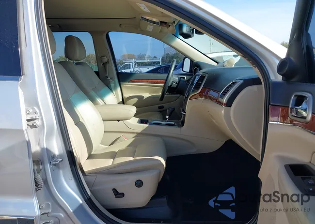 1C4RJEBGXCC320859: 43616047