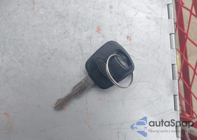 1FTRX17282NC03708: 43617611