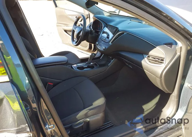 1G1ZB5ST2LF077243: 43617769