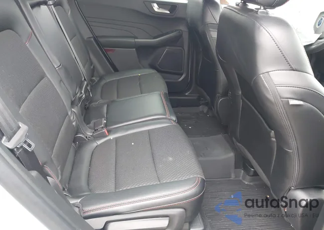 1FMCU9MN8SUA99220: 43617193